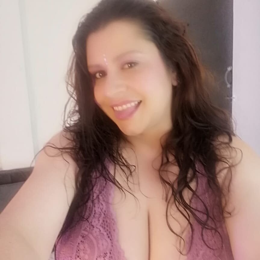 ivonyhot from stripchat