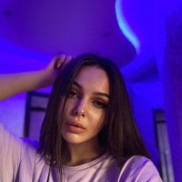 Amazing_Laura's Offline Chat Room