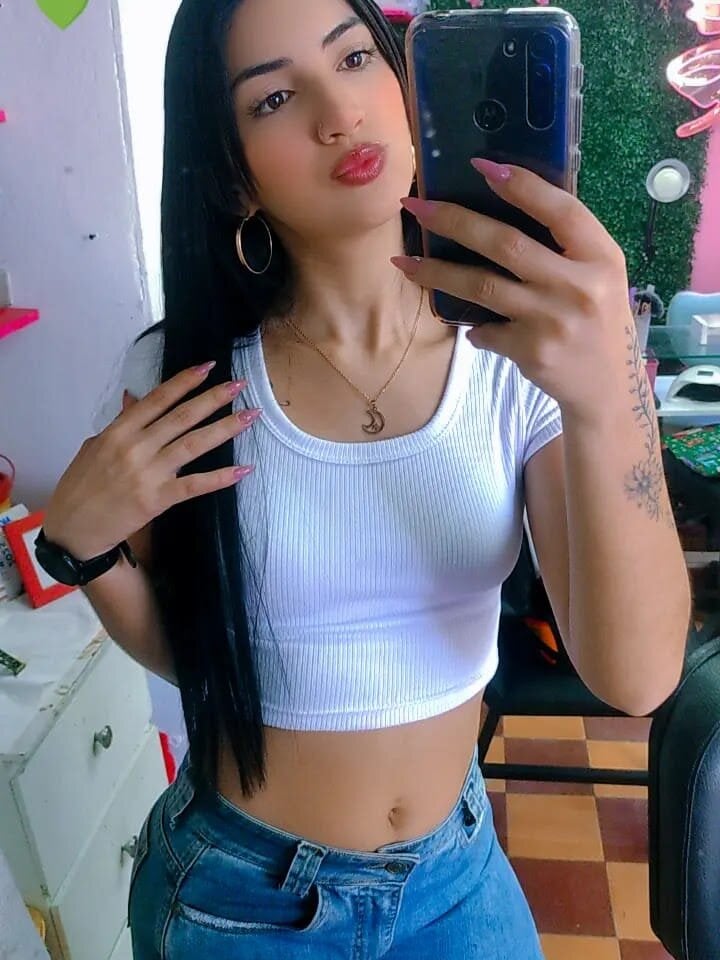 Leila_taylor profile