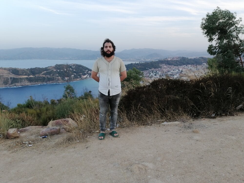 دردشة aymen_7_Kogustaki_Mucize_ الجنسية دون اتصال