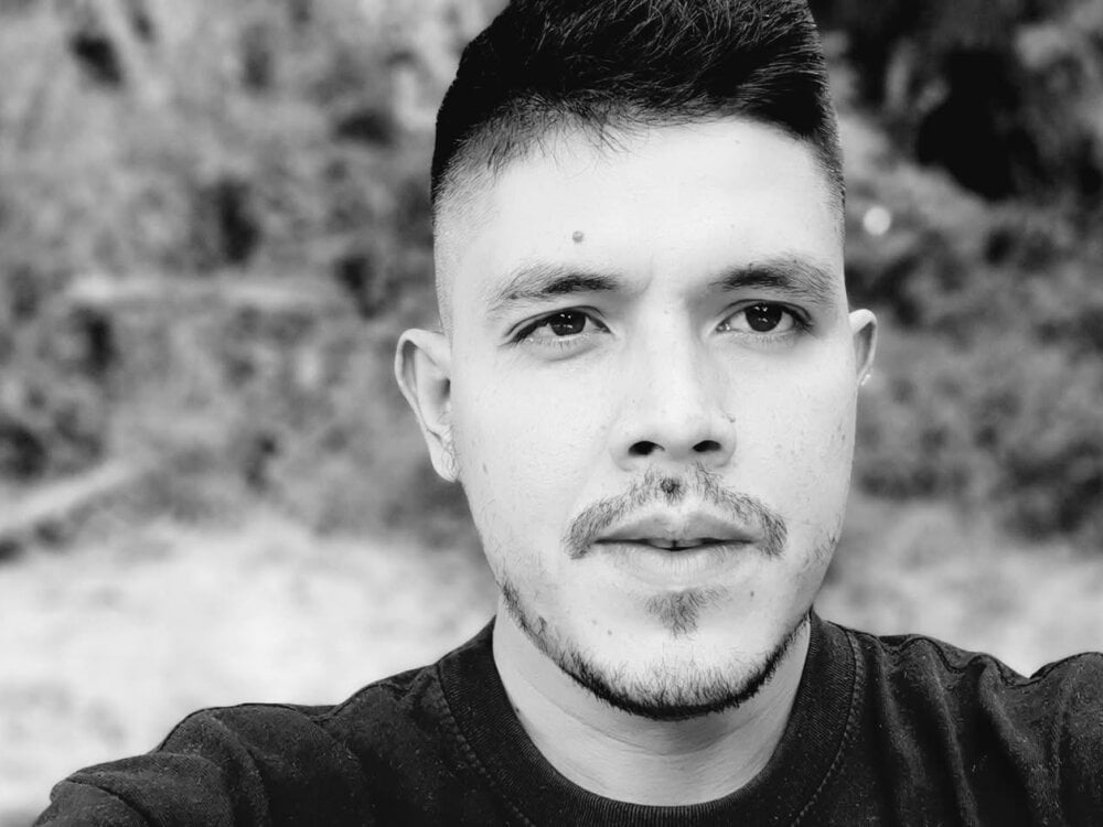 Joselito0689's Offline XXX Chat