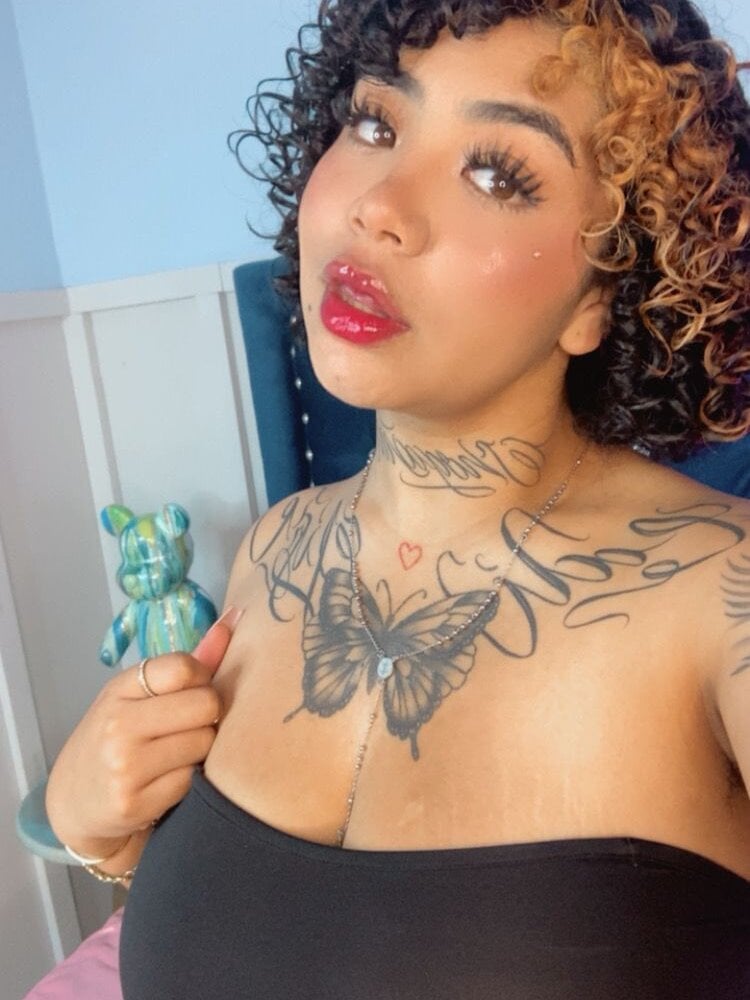 foxxy-lov3 from stripchat