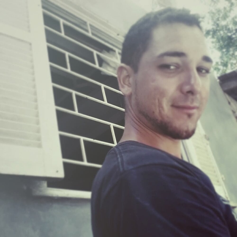 Guilherme30oliv's Offline XXX Chat