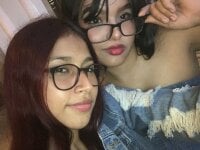 Playful_Girlyes' Offline Chat Room