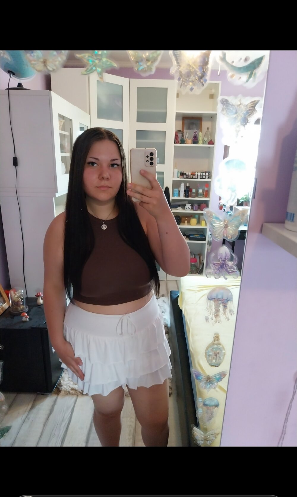 sexcam-girls.com flora66666 livesex profile in hungarian cams