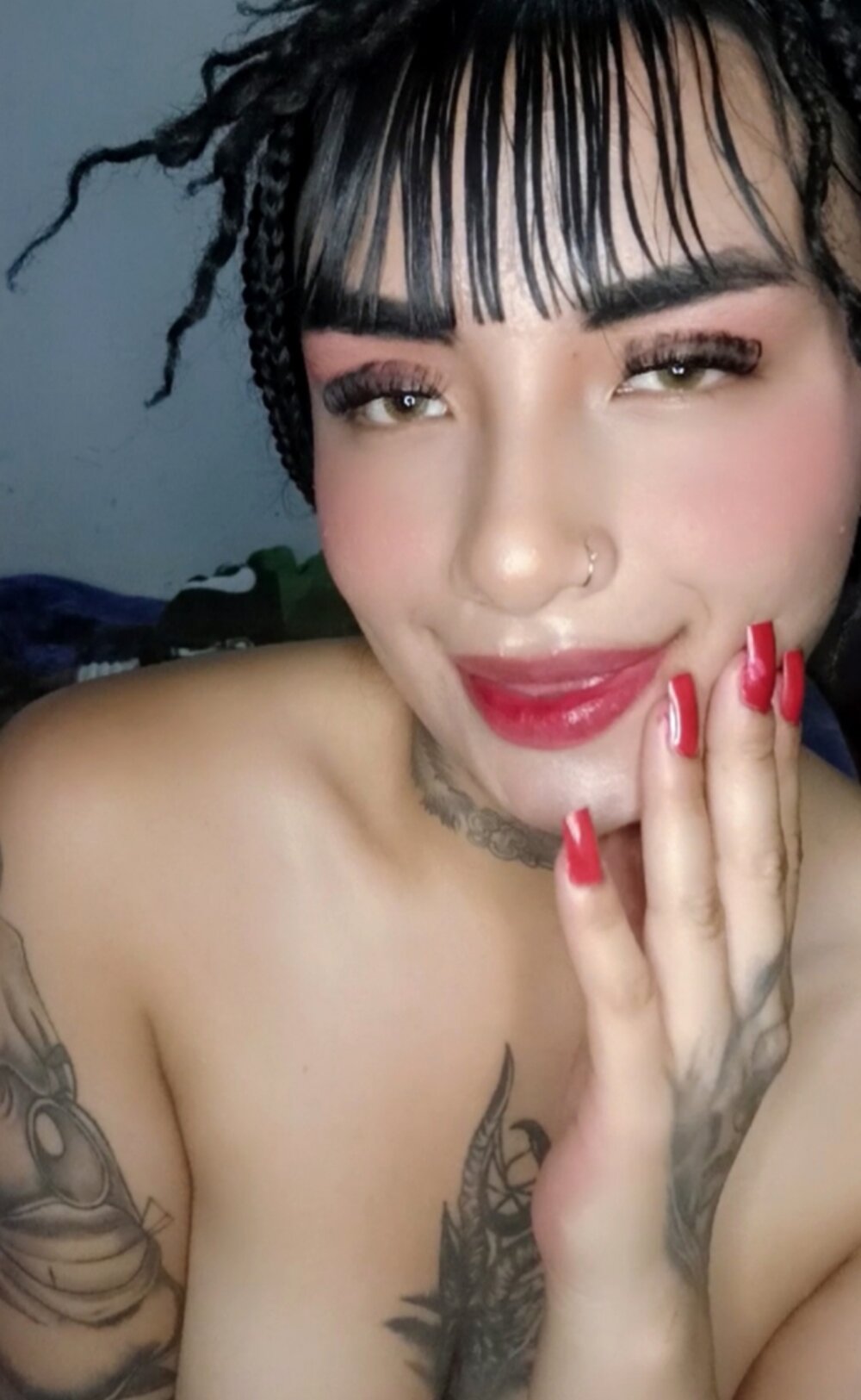 stripchat naderaguja webcam profile pic via livestrip-joy.com