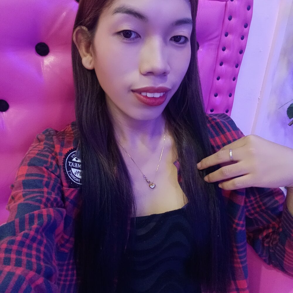 kayesweet02 from stripchat