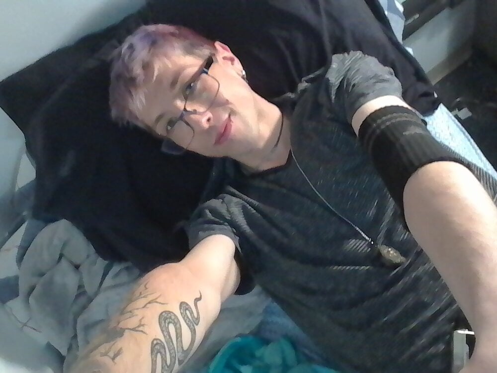 AskAveryAnything profile