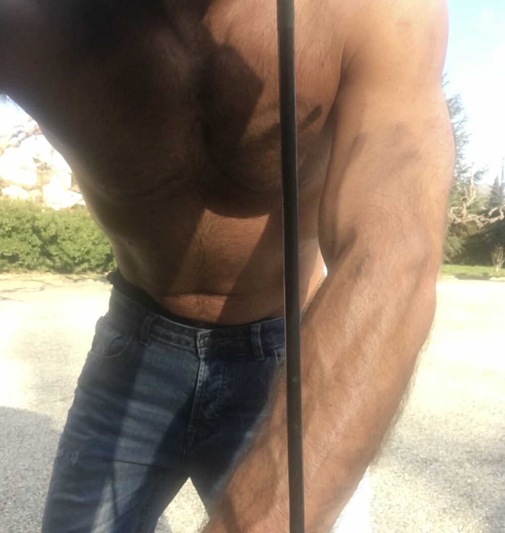 mecanicarmy from stripchat