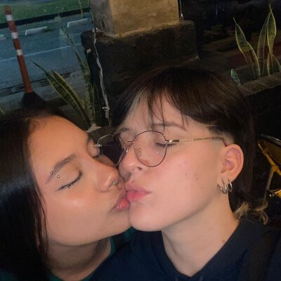 duas_ninfomaniacass from stripchat