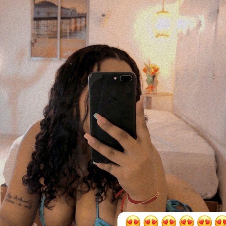 show2cam.com marce_777 livesex profile in granny cams