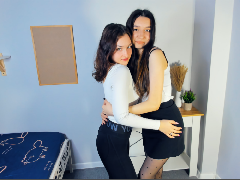 FreyaVoid 🐽 free sex webcam