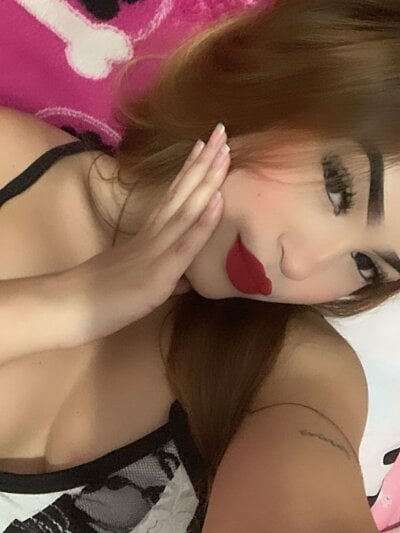 stefany_kiss_