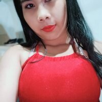 LauraGonzalez_'s Offline XXX Chat