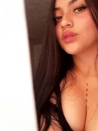 cherie_sweet26's Offline Chat Room