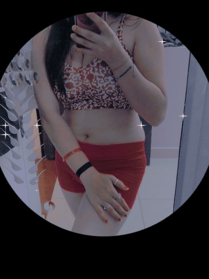 sexygirl27 live cam model at StripChat