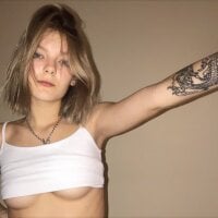 molly_stussy's Offline Chat Room