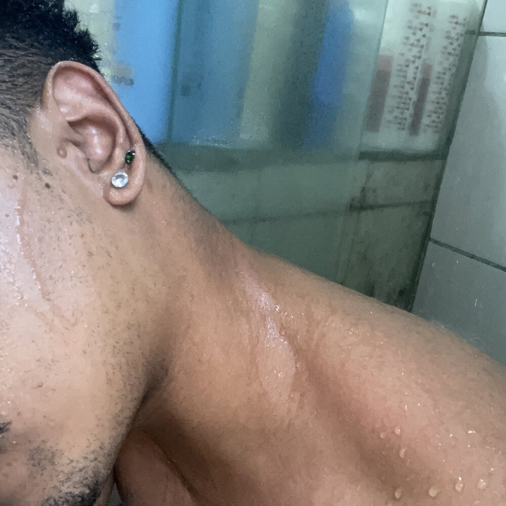 theboy18_'s Offline XXX Chat