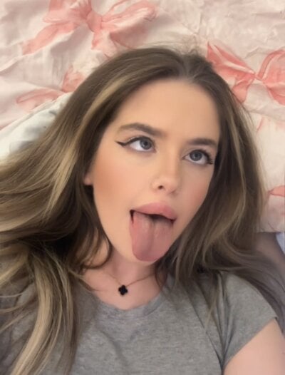 Holly-Glamour - trimmed