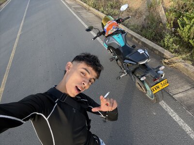 twink_latino5 Live Cam on StripChat