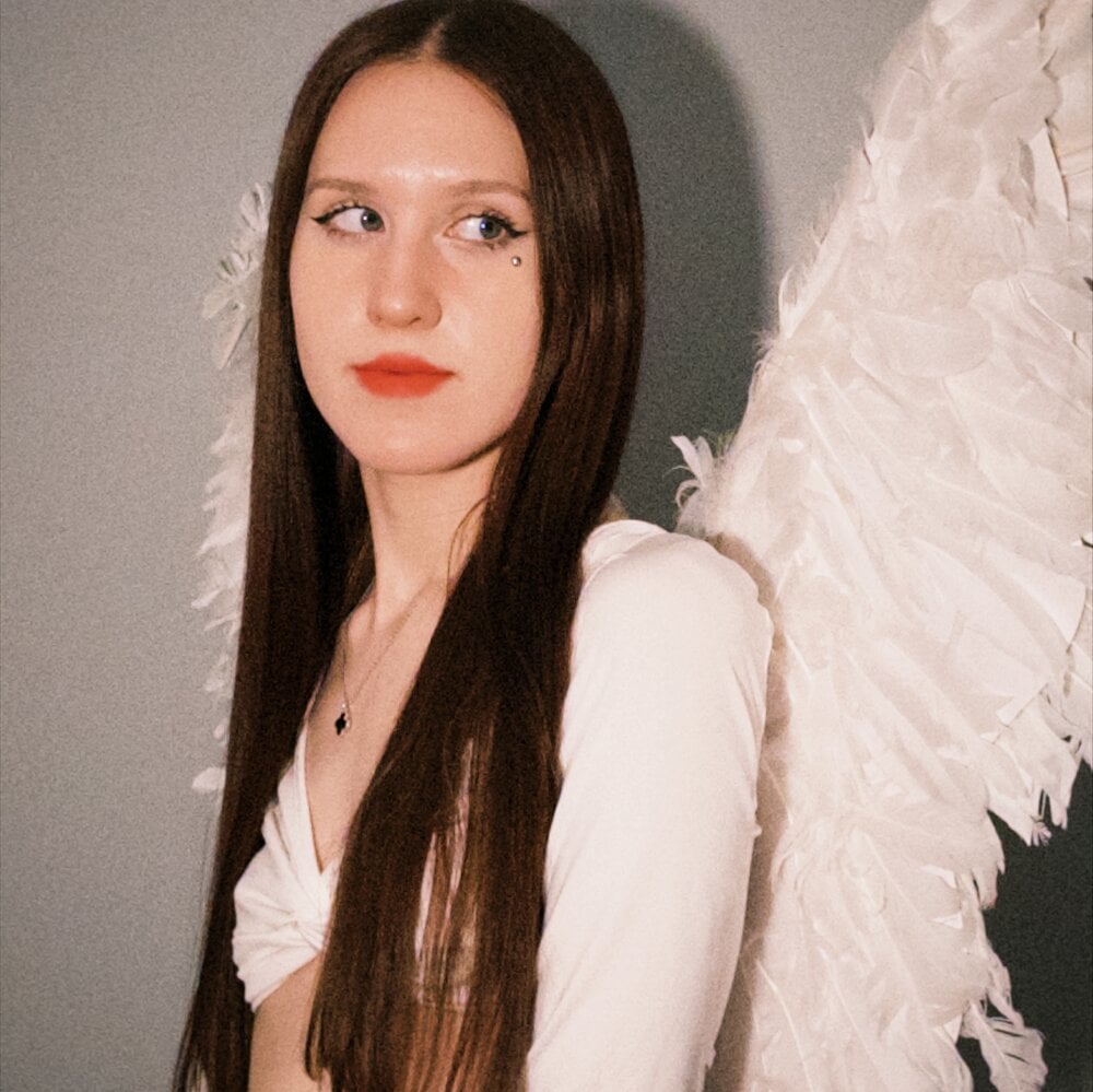 iluvcams.com lucyrixx livesex profile in in-the-witches-forest cams