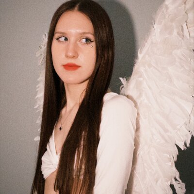 LucyRixx Gallery Image 1