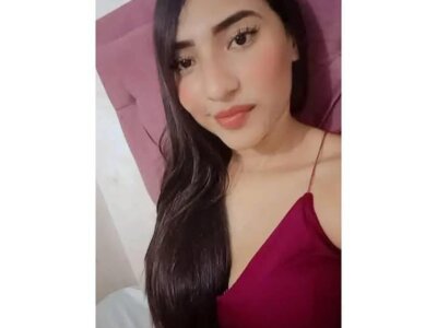 cami_sexy1 - petite latin