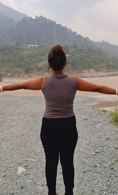 QUEEN-HEENA - big tits blowjob