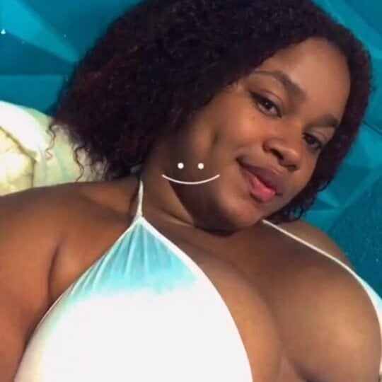 glamcambabes.com pretinha021bxd livesex profile in on-your-screen-daddy cams