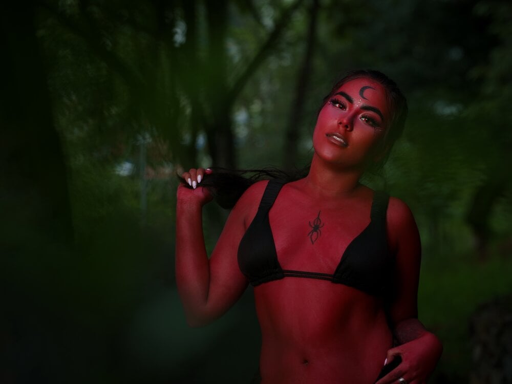 emily_black1 from stripchat