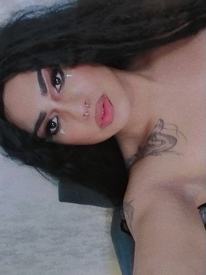 Live sex webcam photo for RobertaGutierrez #289724658