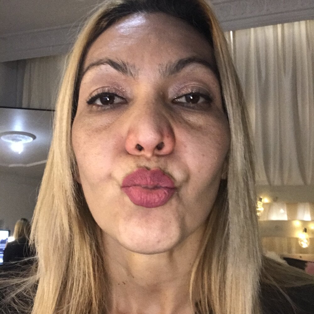 Live sex webcam photo for polechick_girl #290043384