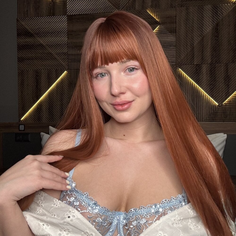 _red_cristal_ from stripchat