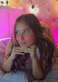 غرفة  دردشة CANDY_MIRANDA دون اتصال