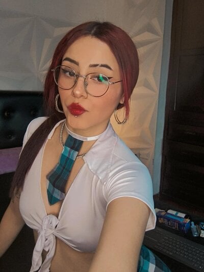 Mia_Lou_