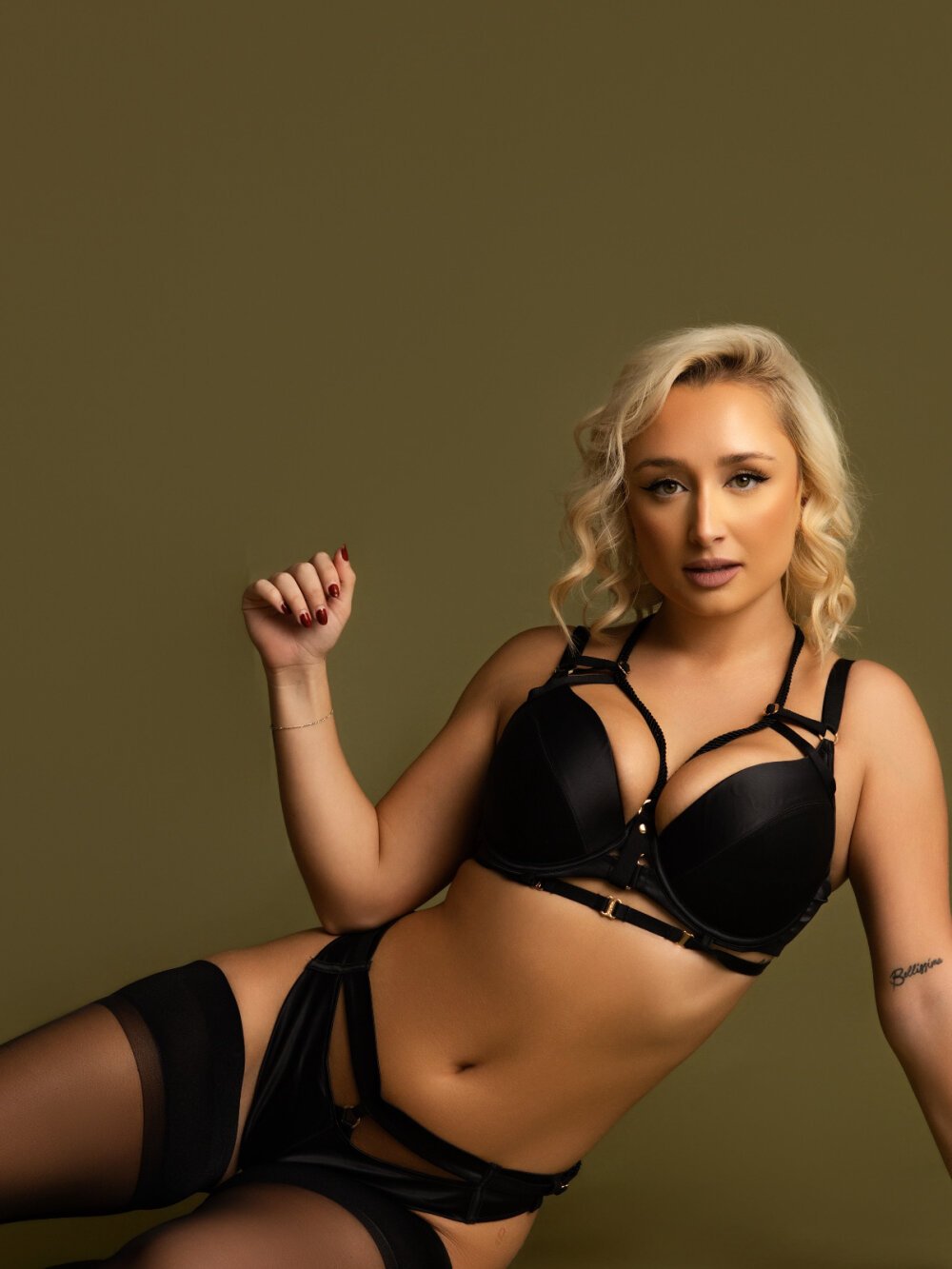 privat-livecam.com itsbrila livesex profile in on-your-darkest-side cams