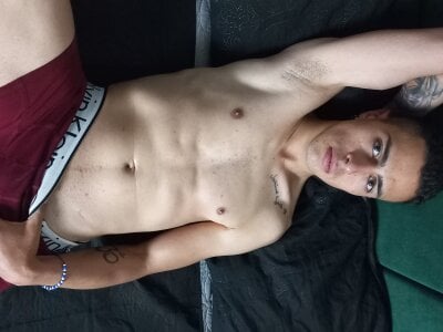 Tyler_Niixon - Stripchat Boy 