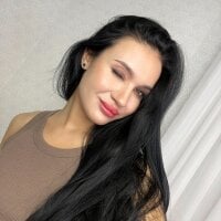 Tiffany_Muuse69's Offline Chat Room
