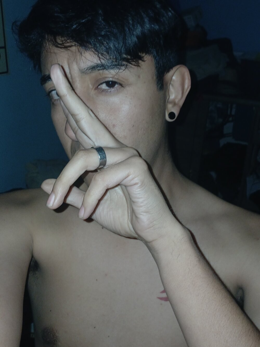 Hxzelmxnix's Offline XXX Chat