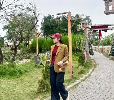 Shira_shai