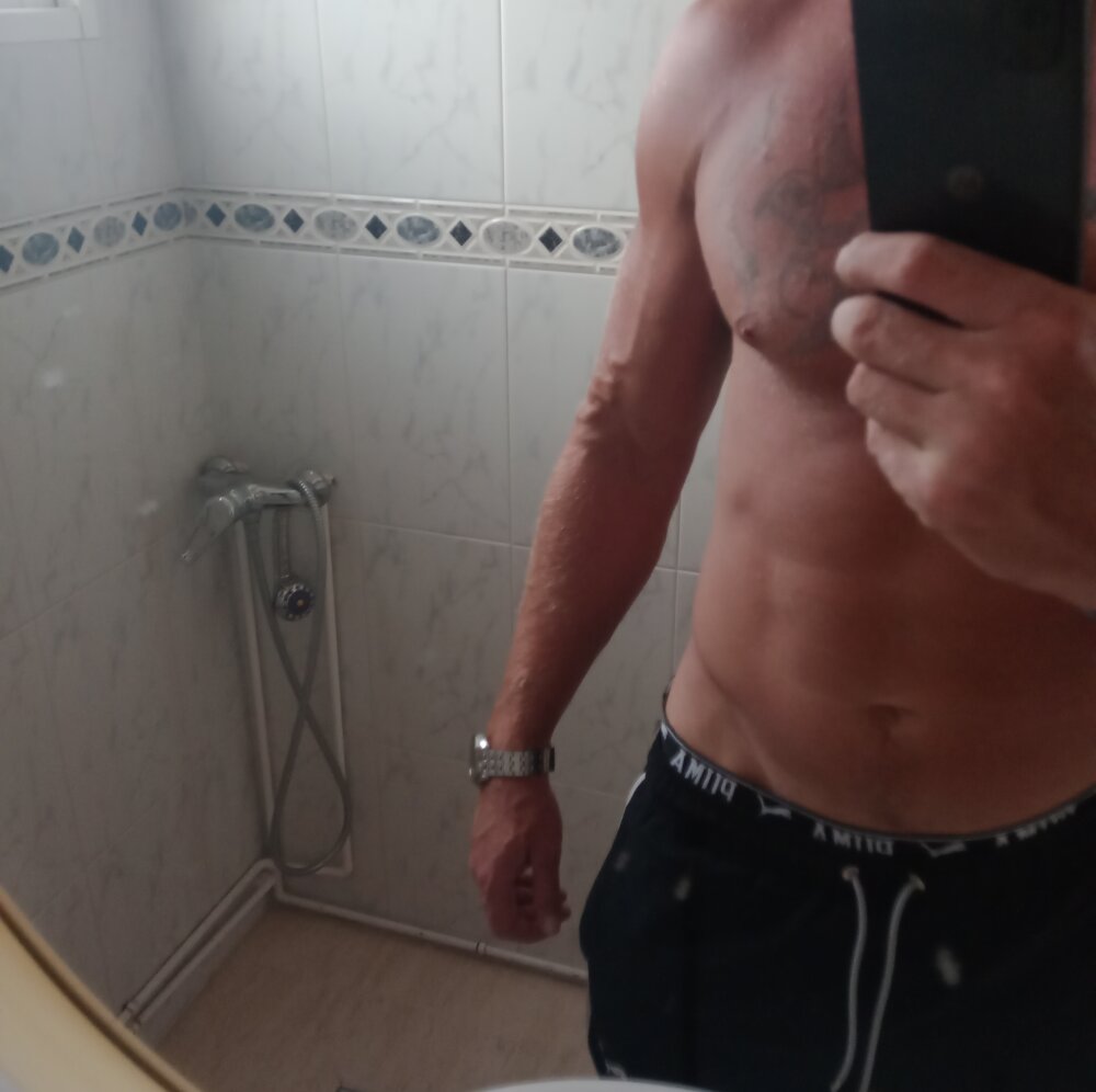 paraidealsex's Offline XXX Chat