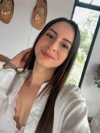 Evangely_Zahir's Offline Chat Room