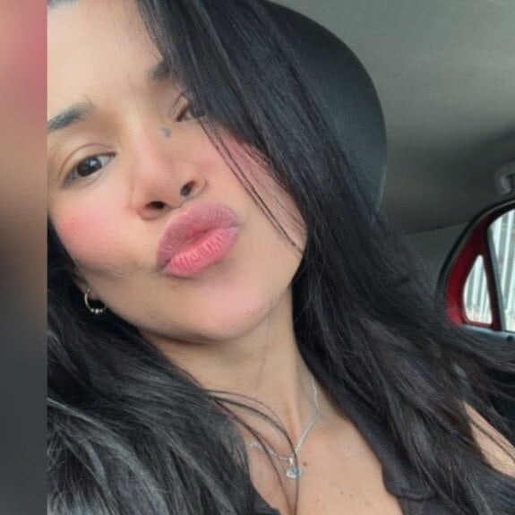 bessie32 from stripchat