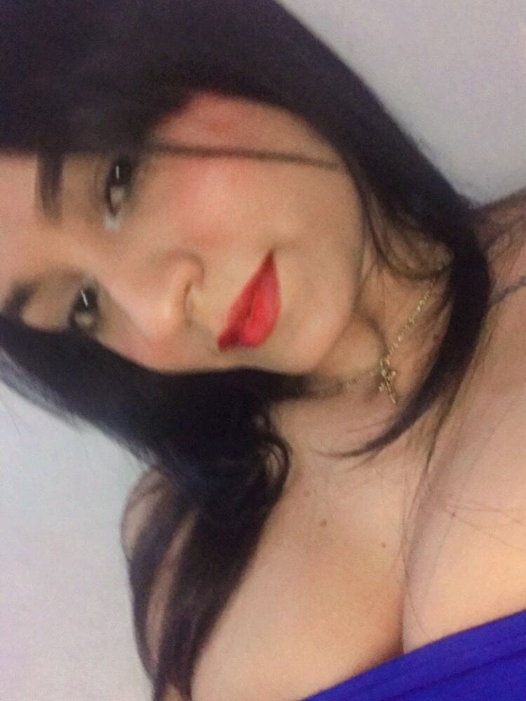 Lola_Hot4510 profile