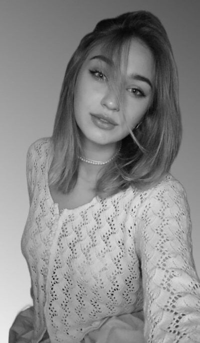 SilviaCrust - Stripchat Teen Lovense Best Girl 