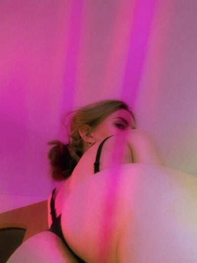 Naomi_Girly - Stripchat Teen Lovense Best Girl 
