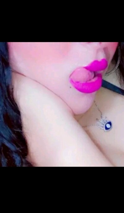 LaPatrounaSpicyl 🧕 live nude chat