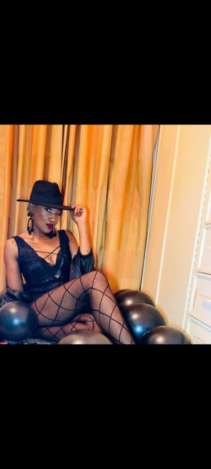EbonyDream11