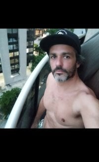 fernandim1982's Offline Chat Room