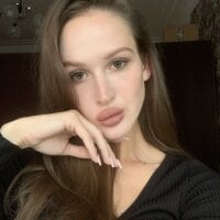 holly_rox's Offline Chat Room